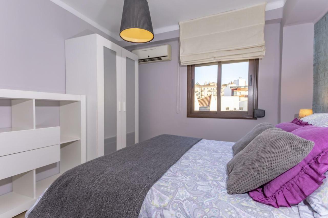 Appartamento Junto a la casa natal de Picasso Málaga Esterno foto